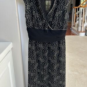 Max Studio Black and White Swirl Maxi Dress